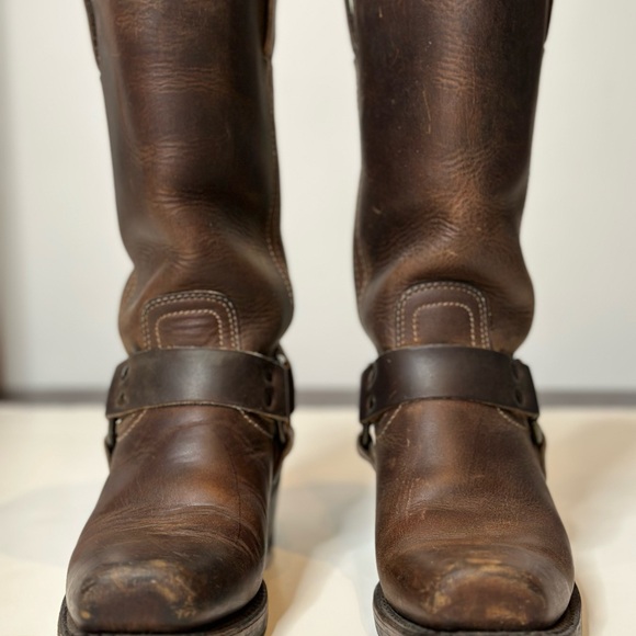 Vintage Brown Leather Cowboy Boots - Picture 4 of 10